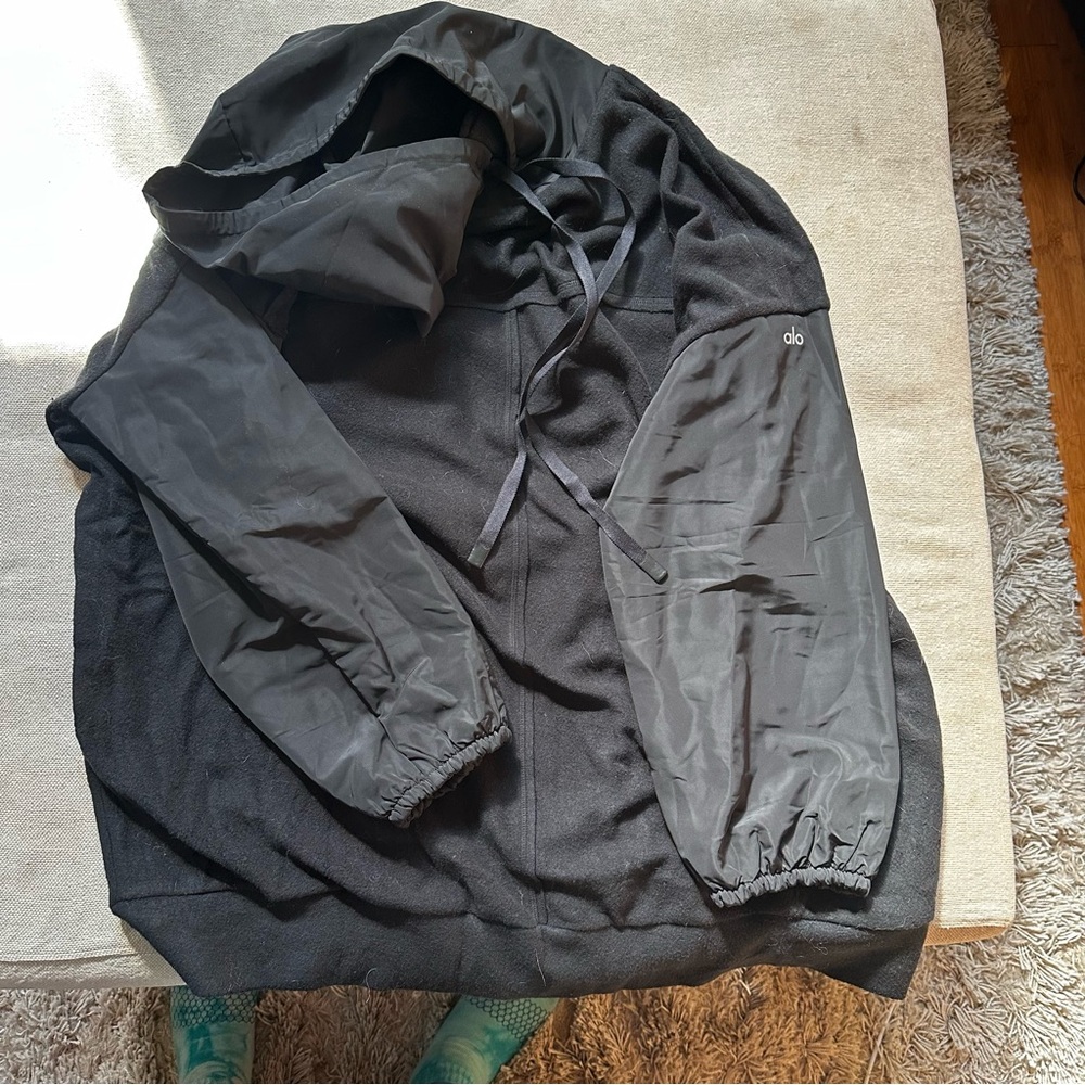 ALO Yoga Black Women’s Lightweight Hoodie Jacket